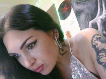 TvarRoxy webcam model stream image