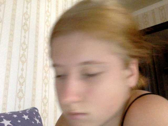 Asya16 webcam model stream image