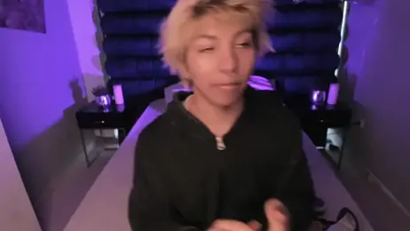 OliIverr22 webcam model stream image