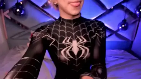 OliIverr22 webcam model stream image