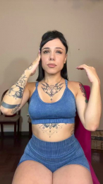 Sweetfioore webcam model stream image