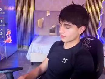 kyler_tay webcam model stream image