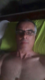 hugobaires69 webcam cam4 model stream image