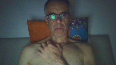 hugobaires69 webcam model stream image