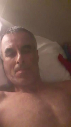 hugobaires69 webcam model stream image