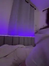 emma05 webcam model stream image