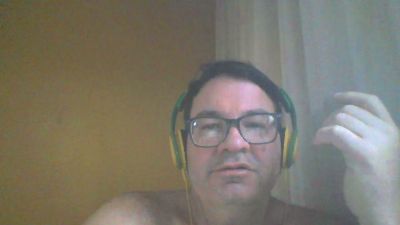 Renatosf00 webcam model stream image