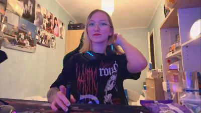SharaTerrones webcam model stream image
