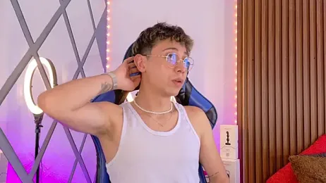 Naughty__Chriss webcam model stream image