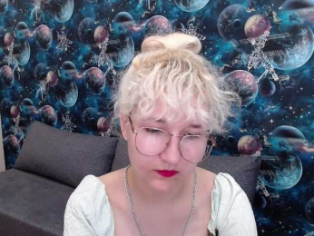 ElizabethWooler webcam bongacams model stream image