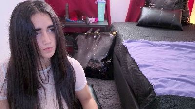 ElowenHalley webcam model stream image