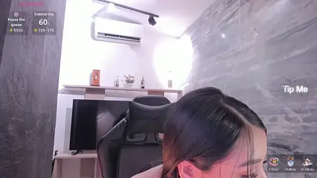 LunaBaker-1 webcam model stream image