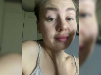 MartaLuna webcam model stream image