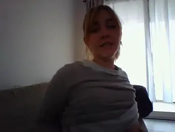ayebran webcam model stream image
