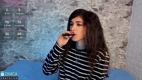 MaeveKuro webcam stripchat model stream image