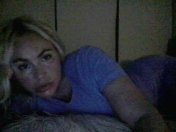 Millisa13 webcam model stream image