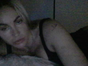 Millisa13 webcam model stream image