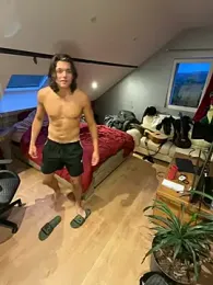 Hello_joe010 webcam model stream image
