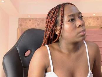 IvyRain webcam bongacams model stream image