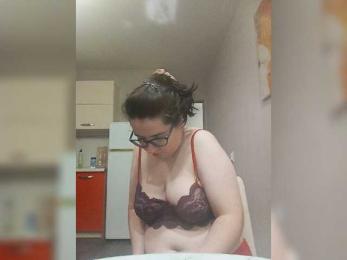 Malvina994 webcam bongacams model stream image