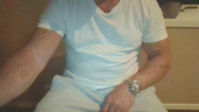 oldhunk webcam cam4 model stream image