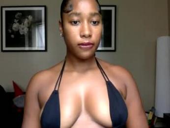 gyalxoxo webcam model stream image