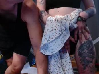 _happydayleon_ webcam chaturbate model stream image