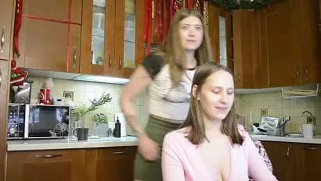 HotCaramellsTV webcam model stream image