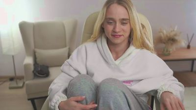 KylieSeher webcam model stream image