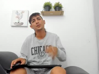 zammu_1992_ webcam model stream image