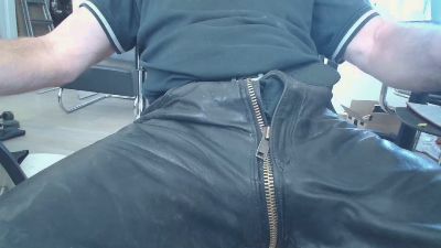 crotch_view webcam cam4 model stream image