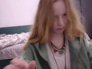dionnaseegars webcam model stream image