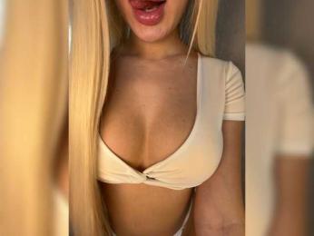 blondyy webcam model stream image