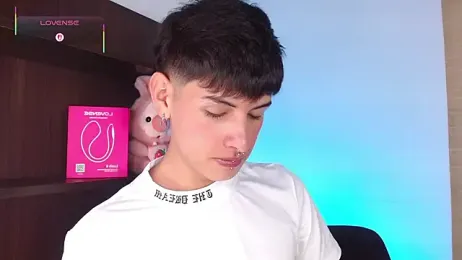 Ezra_Storm webcam model stream image