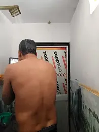 Raaz_5690 webcam preview
