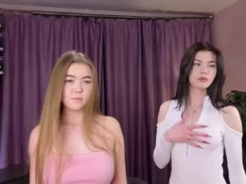 berry_bloom webcam model stream image