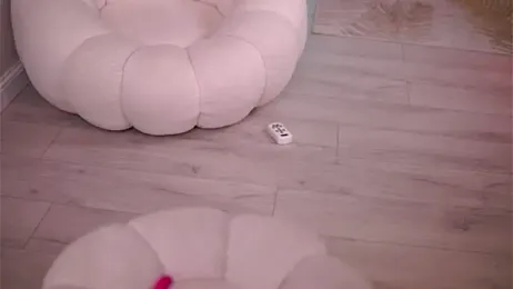 EvaZane webcam model stream image