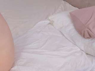taitedoggett webcam model stream image