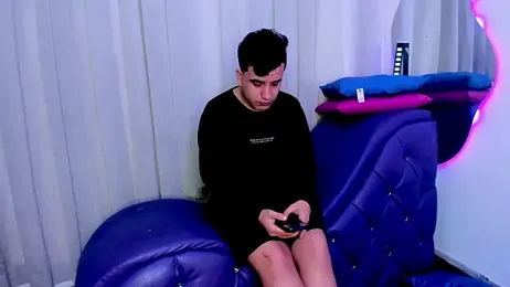 SlimLoves webcam stripchat model stream image