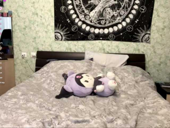 YoungAvenoso webcam model stream image