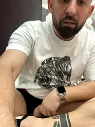 Shots_of_sperm webcam model stream image