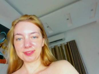 Torichan webcam model stream image