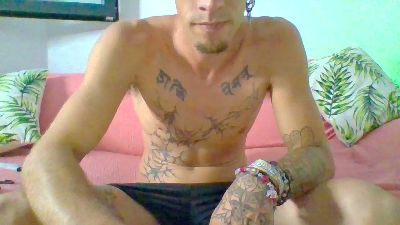 PaSuaveYo webcam model stream image