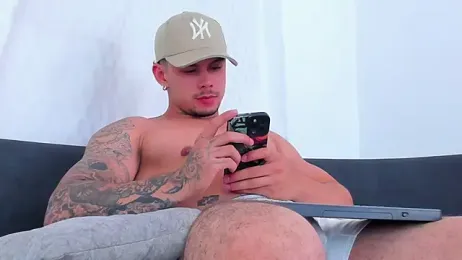 NoahhBrown webcam model stream image