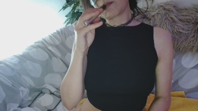 __nina webcam model stream image