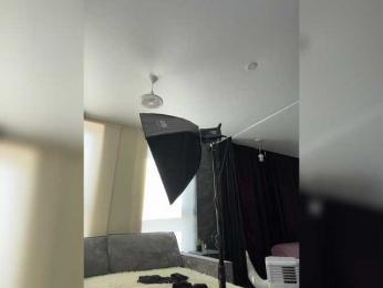 Teossa- webcam model stream image