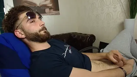 KyloEast webcam model stream image