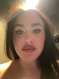 KiraSunshine webcam stripchat model stream image