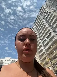 KiraSunshine webcam model stream image