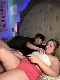 Chloexxxfoster webcam model stream image